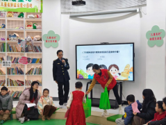 <b><b>马山开展食物平安科普宣传勾当</b></b>